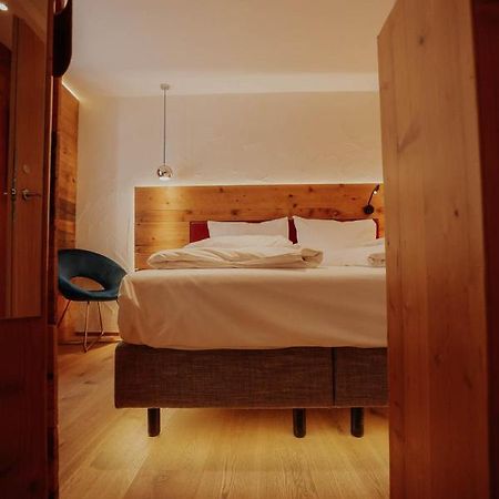 Altstadtmittehotel Sonne Дінкельсбюль Екстер'єр фото